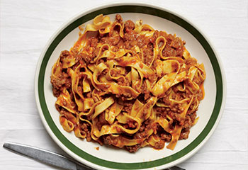 Classical Bolognese Linguine